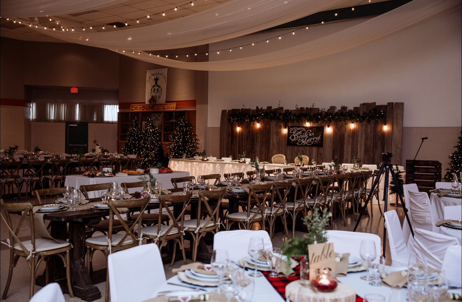 Winter Wedding Decorations by Devine Wedding Design